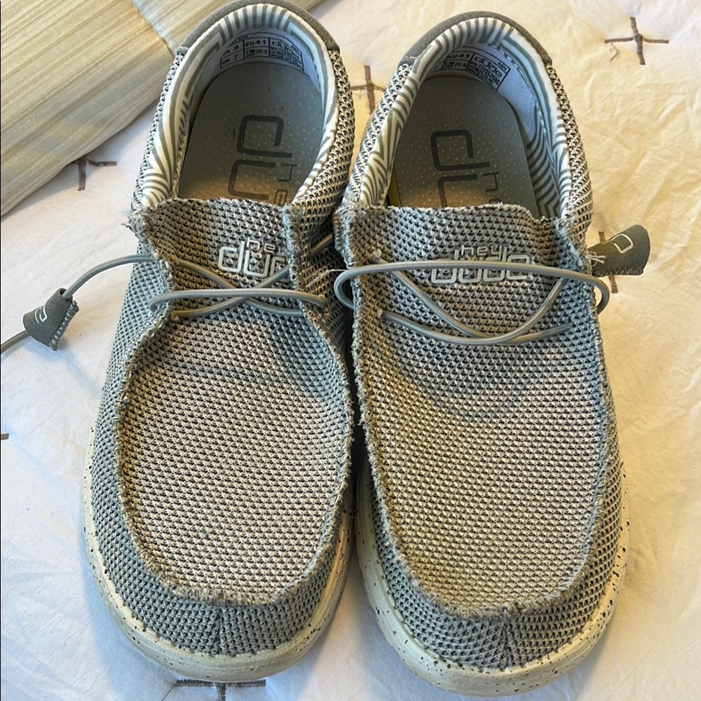 Hey Dudes Men's Size 8